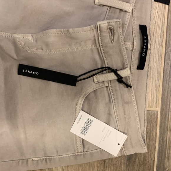 J-brand size 28 capri mid-rise - Picture 2 of 4